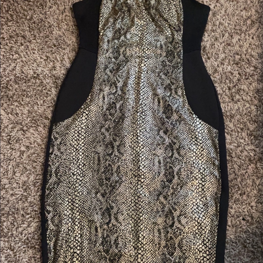 Snack print gold back short sleeve dress